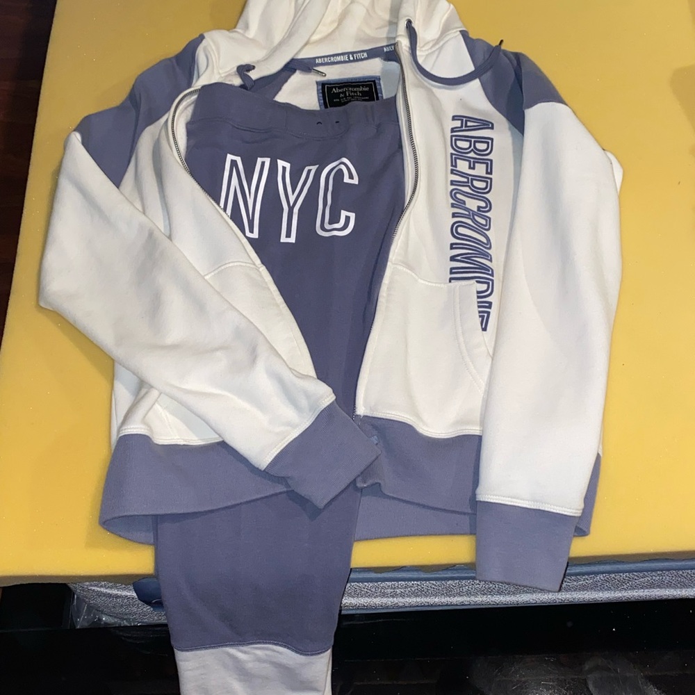 Abercrombie and Fitch Sweatsuit